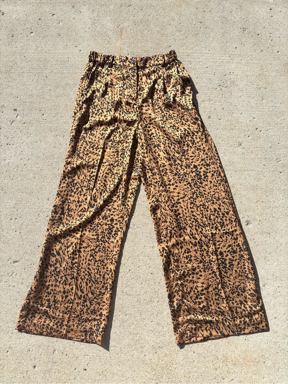 Open Edit Wide Leg Satin Pants | Size S | Tan & Black Geometric Print | NWT 📀